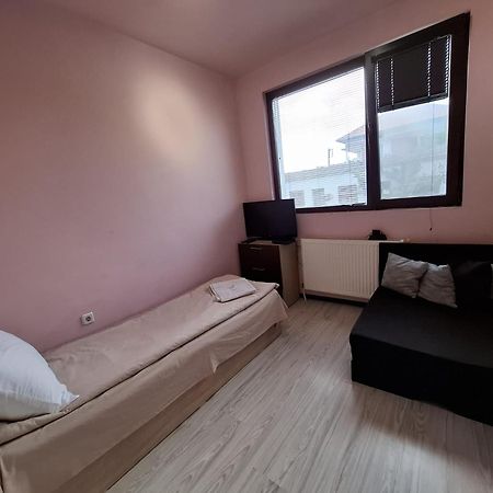 Guest Rooms Simona 2 Opanets Ngoại thất bức ảnh
